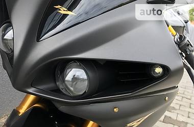 Спортбайк Yamaha R1 2014 в 