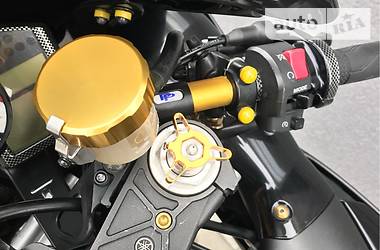 Спортбайк Yamaha R1 2014 в 