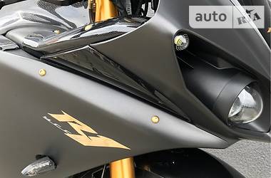 Спортбайк Yamaha R1 2014 в 
