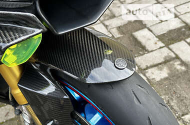 Спортбайк Yamaha R1 2017 в 