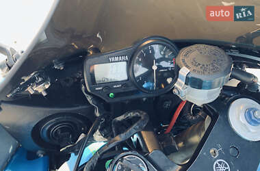 Спортбайк Yamaha R1 2000 в 