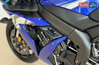 Спортбайк Yamaha R1 2004 в 