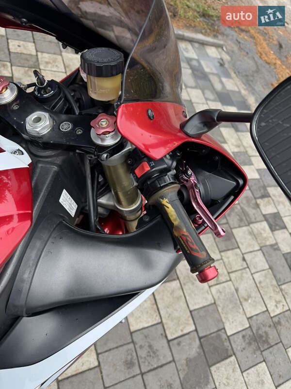 Спортбайк Yamaha R1 2004 в Новомосковске фото 11 Спортбайк Yamaha R1 2004 в Новомосковске