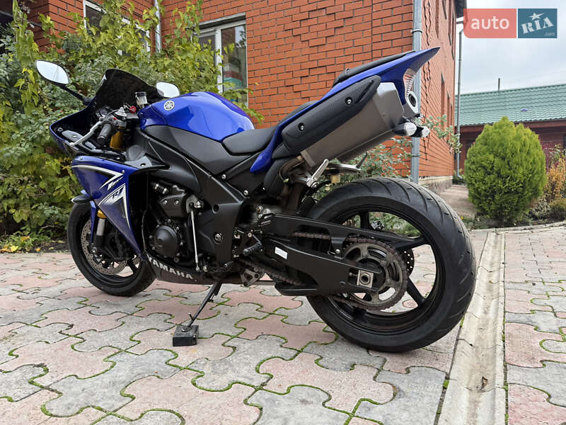 Спортбайк Yamaha R1 2009 в Зіньківі фото 11 Спортбайк Yamaha R1 2009 в Зіньківі