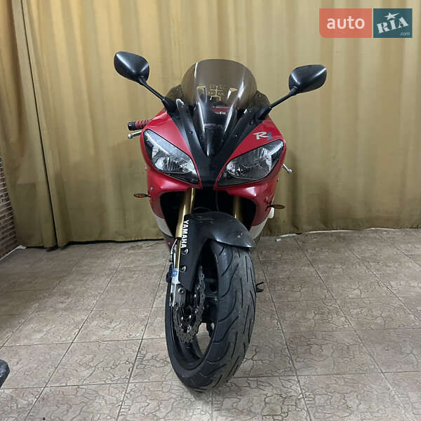 Спортбайк Yamaha R1 2001 в Гнедине