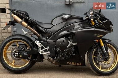 Спортбайк Yamaha R1 2011 в Днепре