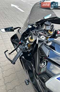 Спортбайк Yamaha R1M 2024 в 
