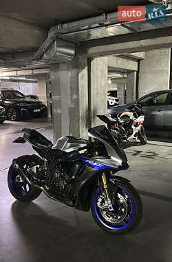 Спортбайк Yamaha R1M 2018 в Киеве