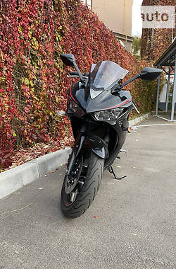 Спортбайк Yamaha R3 2018 в 