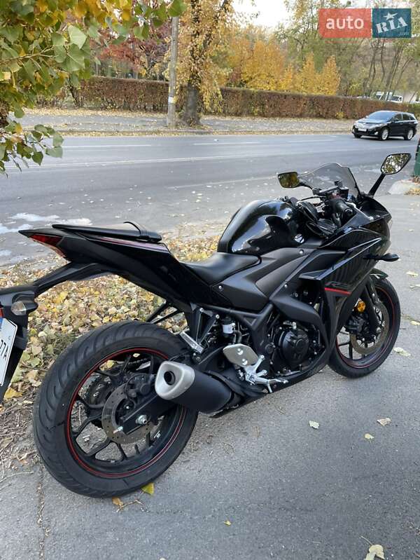 Спортбайк Yamaha R3 2018 в Києві фото Спортбайк Yamaha R3 2018 в Києві