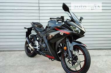 Спортбайк Yamaha R3 2015 в 