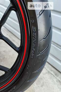 Спортбайк Yamaha R3 2015 в 