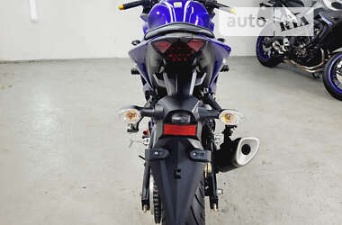 Спортбайк Yamaha R3 2018 в 