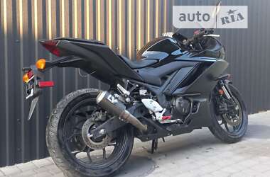 Спортбайк Yamaha R3 2021 в 