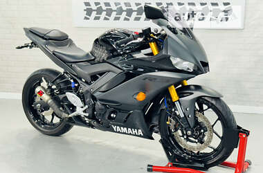 Спортбайк Yamaha R3 2019 в 