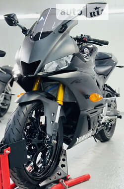 Спортбайк Yamaha R3 2019 в 