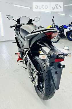 Спортбайк Yamaha R3 2018 в 