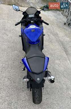 Спортбайк Yamaha R3 2019 в 