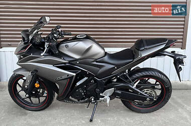 Спортбайк Yamaha R3 2017 в 
