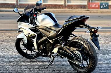 Спортбайк Yamaha R3 2017 в 