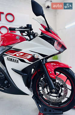 Спортбайк Yamaha R3 2015 в 