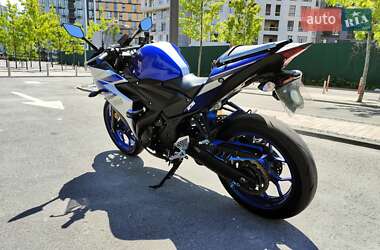Мотоцикл Супермото (Motard) Yamaha R3 2016 в 
