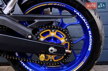 Мотоцикл Без обтекателей (Naked bike) Yamaha R3 2019 в 