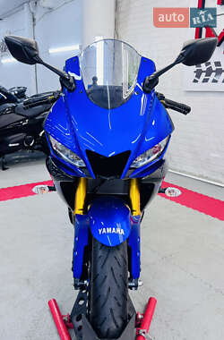 Спортбайк Yamaha R3 2019 в 