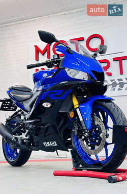 Спортбайк Yamaha R3 2019 в 
