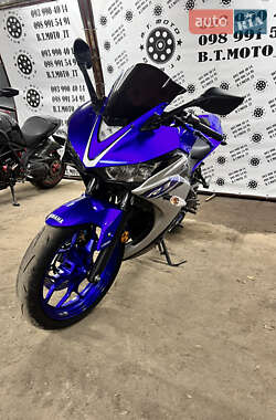 Спортбайк Yamaha R3 2016 в 