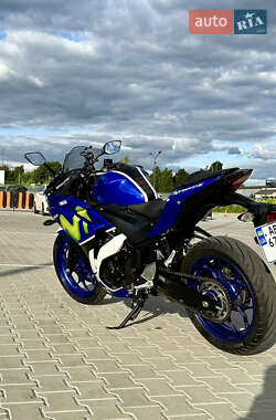 Спортбайк Yamaha R3 2015 в 