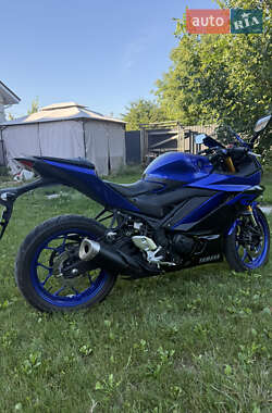 Спортбайк Yamaha R3 2019 в 