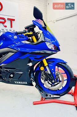 Спортбайк Yamaha R3 2019 в 