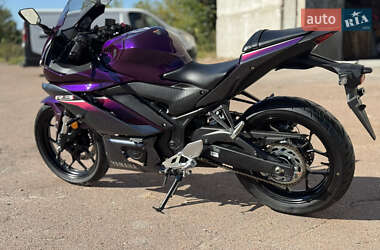 Мотоцикл Без обтекателей (Naked bike) Yamaha R3 2023 в 