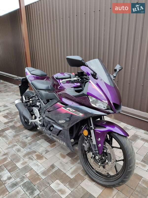 Спортбайк Yamaha R3 2024 в Білогородці