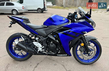 Мотоцикл Без обтікачів (Naked bike) Yamaha R3 2018 в Сновську