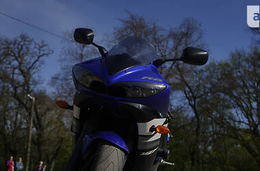 Спортбайк Yamaha R6 2003 в Херсоне