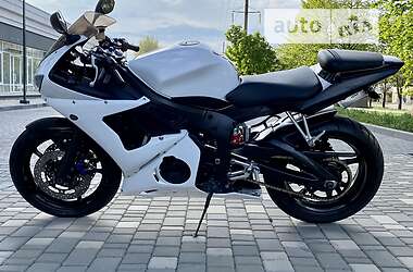 Спортбайк Yamaha R6 2008 в Одессе