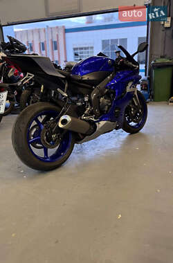 Спортбайк Yamaha R6 2020 в 