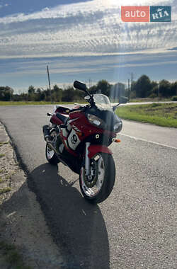 Спортбайк Yamaha R6 2002 в 