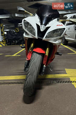 Спортбайк Yamaha R6 2007 в 