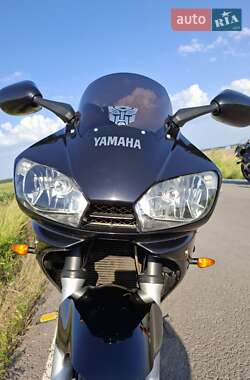 Спортбайк Yamaha R6 2000 в 