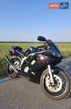 Спортбайк Yamaha R6 2000 в Новомосковську