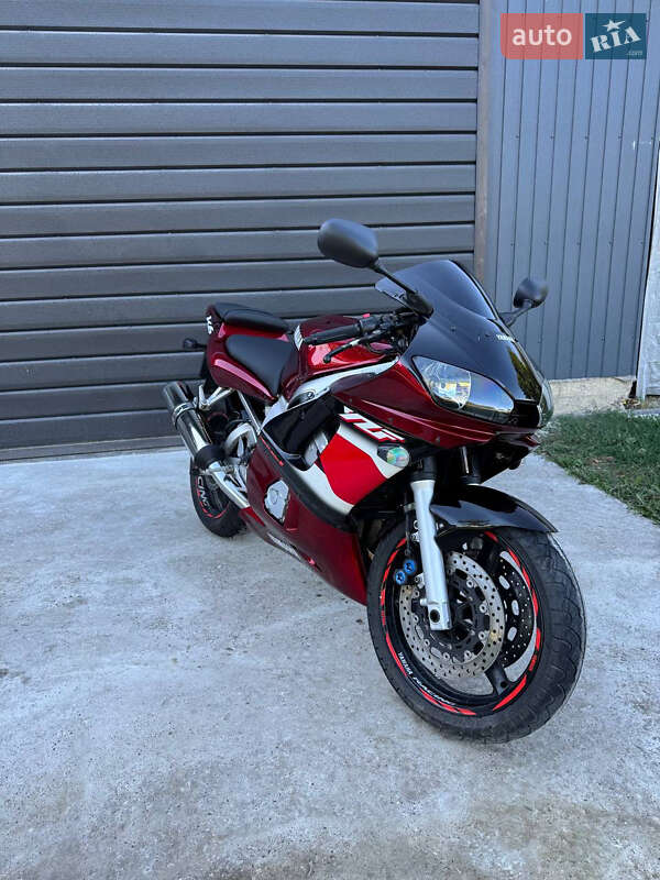 Спортбайк Yamaha R6 2000 в Снятині фото 2 Спортбайк Yamaha R6 2000 в Снятині