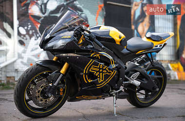 Спортбайк Yamaha R6 2006 в 