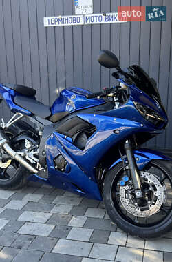 Спортбайк Yamaha R6 2004 в Новомосковске