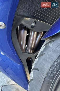 Спортбайк Yamaha R6 2004 в 