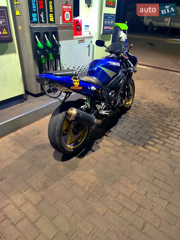 Спортбайк Yamaha R6 2003 в Кривом Роге