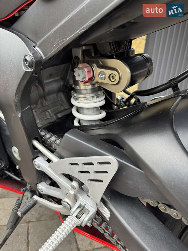 Спортбайк Yamaha R6 2003 в Новомосковске