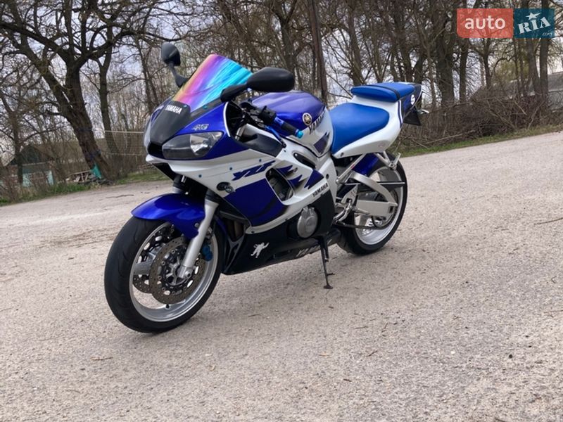Спортбайк Yamaha R6 2000 в Виннице